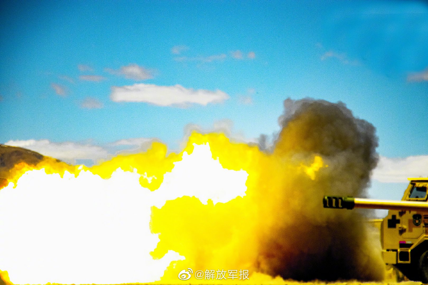 002ujtFnly1gsitlwzetfj61900u0tgy02.jpg