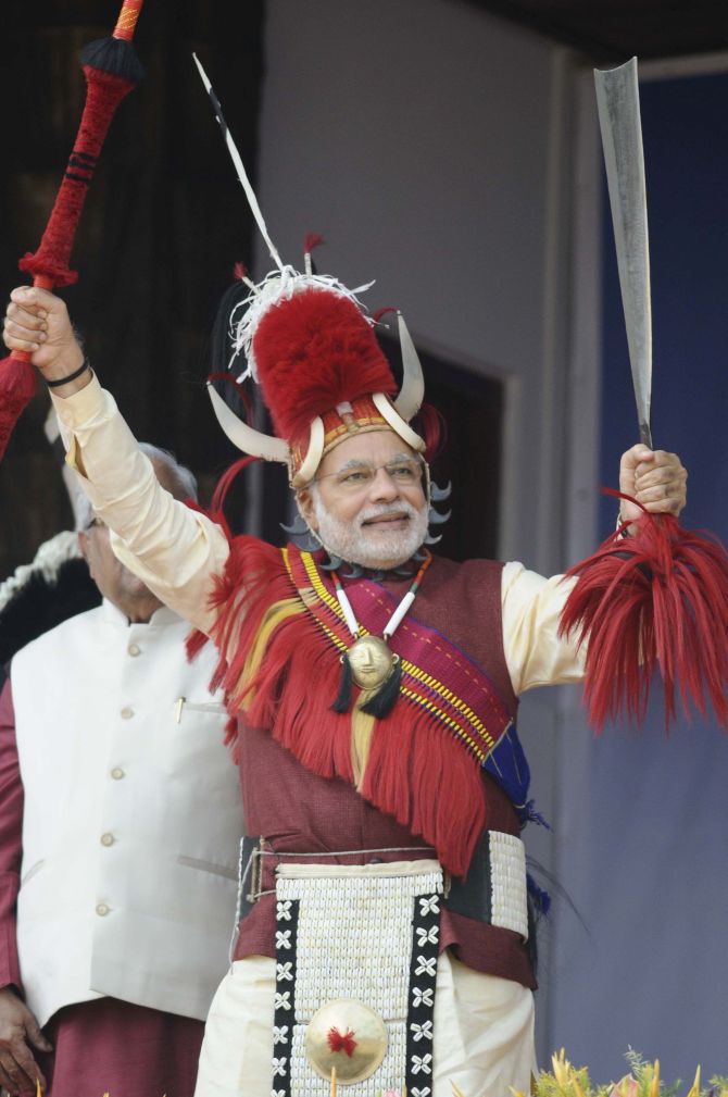 01modi-east2.jpg