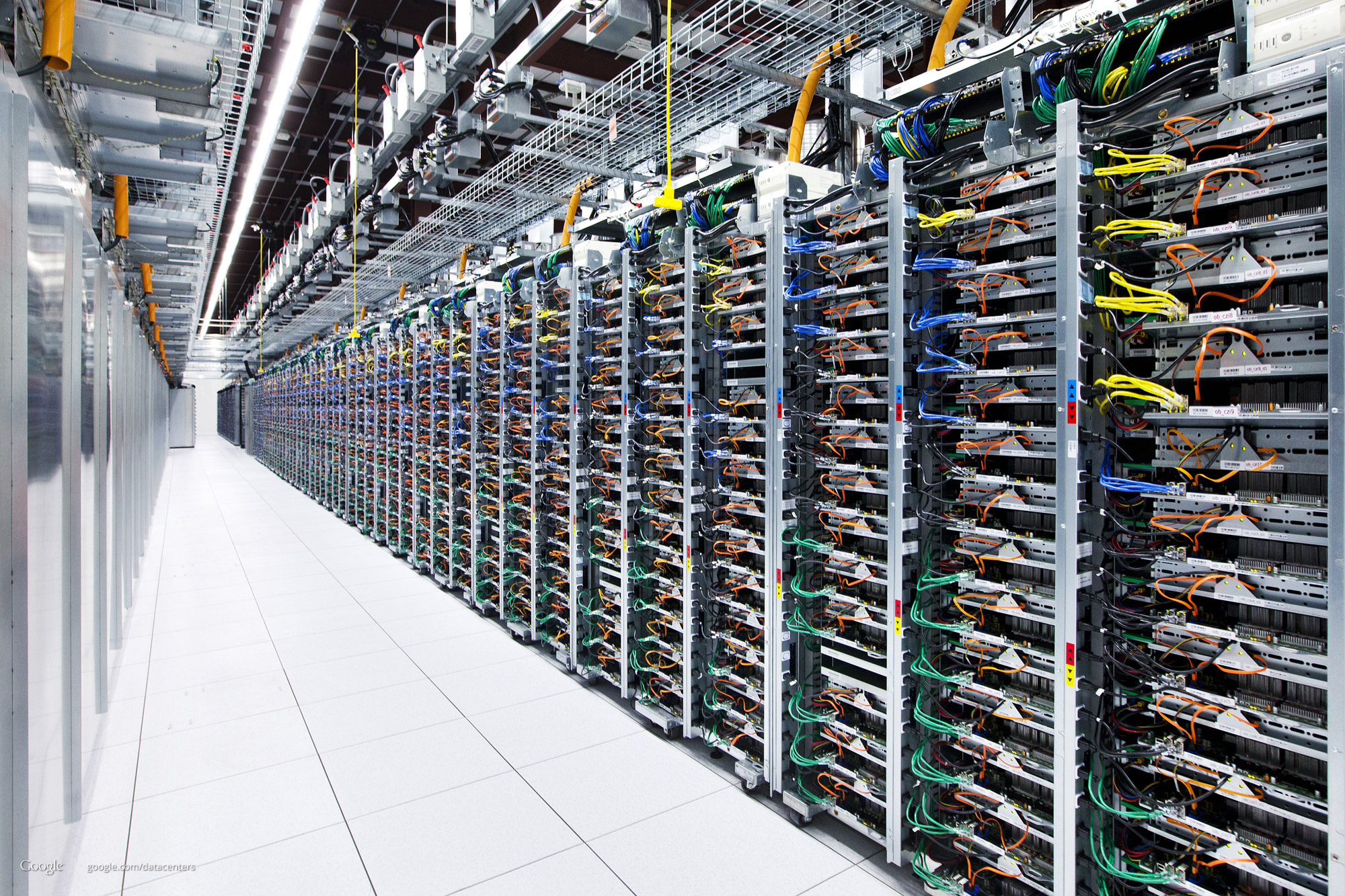 05468563-photo-google-datacenter.jpg