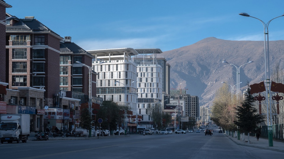 07-Tibet-Woman-and-Children-Hospital_Bazuo-Architecture-960x540.jpg