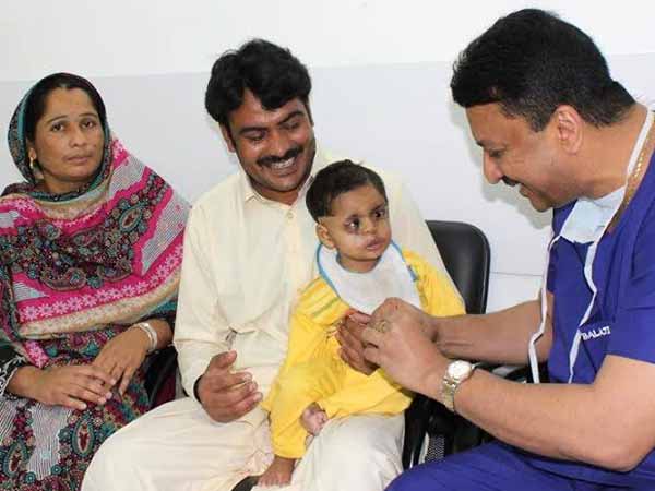 09-pakistan-boy-gets-a-new-face-in-chennai-600.jpg