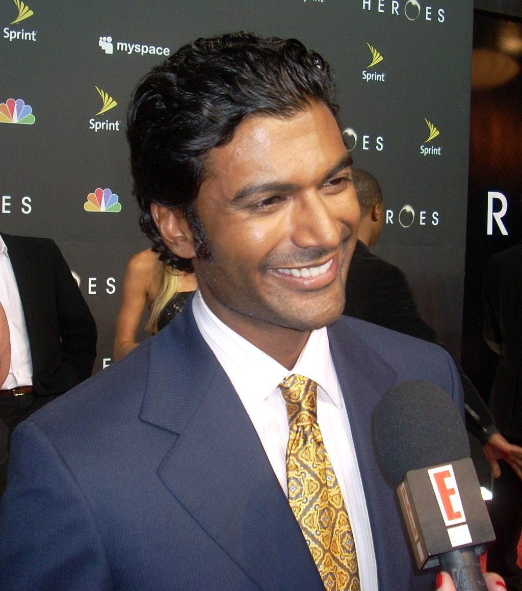 1024px-Sendhil_Ramamurthy_(1).jpg