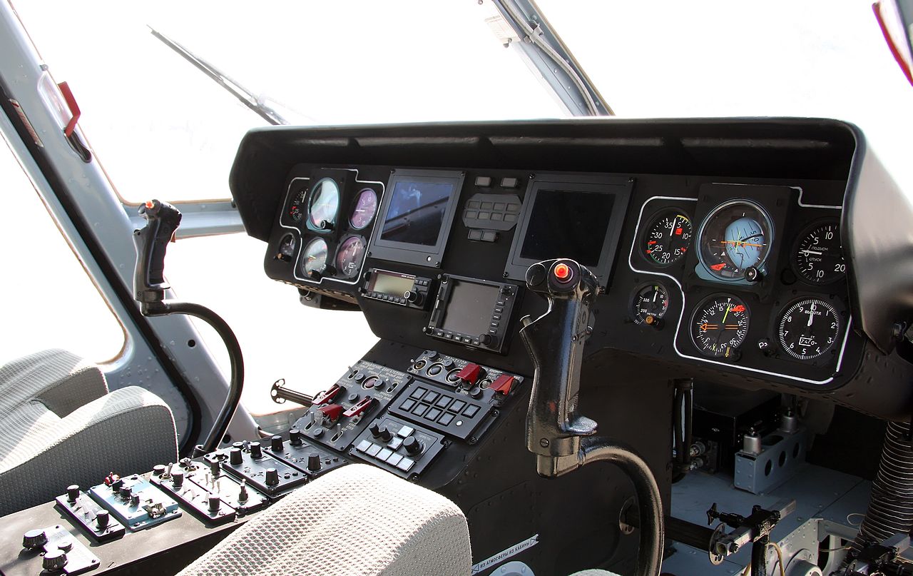 1280px-Kazan_Ansat_(RA-20012)_cockpit.jpg