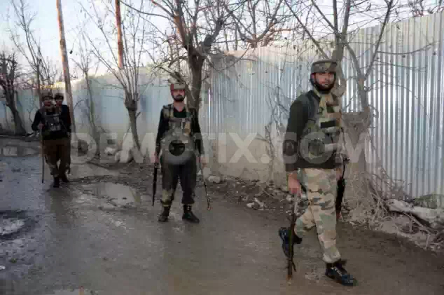 1392315121-two-militants-killed-in-firefight-with-government-forces-in-kashmir_3914726.jpeg