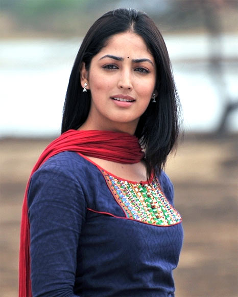 17yami-gautam-on-gouravam1.jpg