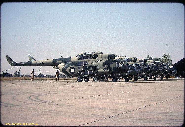 181d7a68a62 Mil-Mi 8 0924 Pakistan Army 1989.jpg