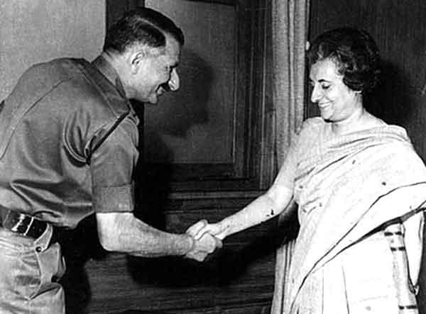 1971_Manekshaw_Indira_Gandhi_1.jpg