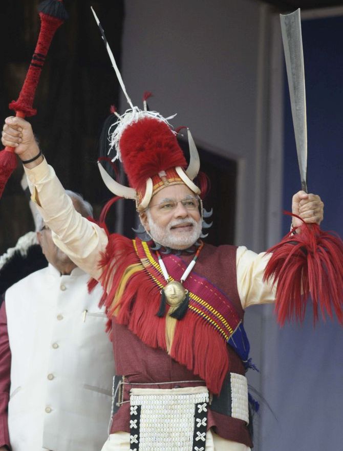 19modi-fashion3.jpg