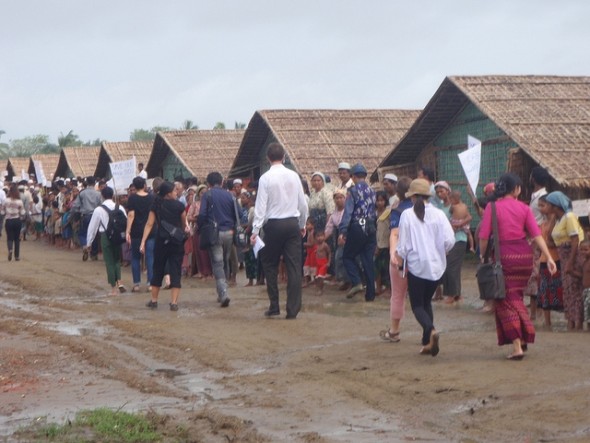 2013-08-21-rohingya-590.jpg