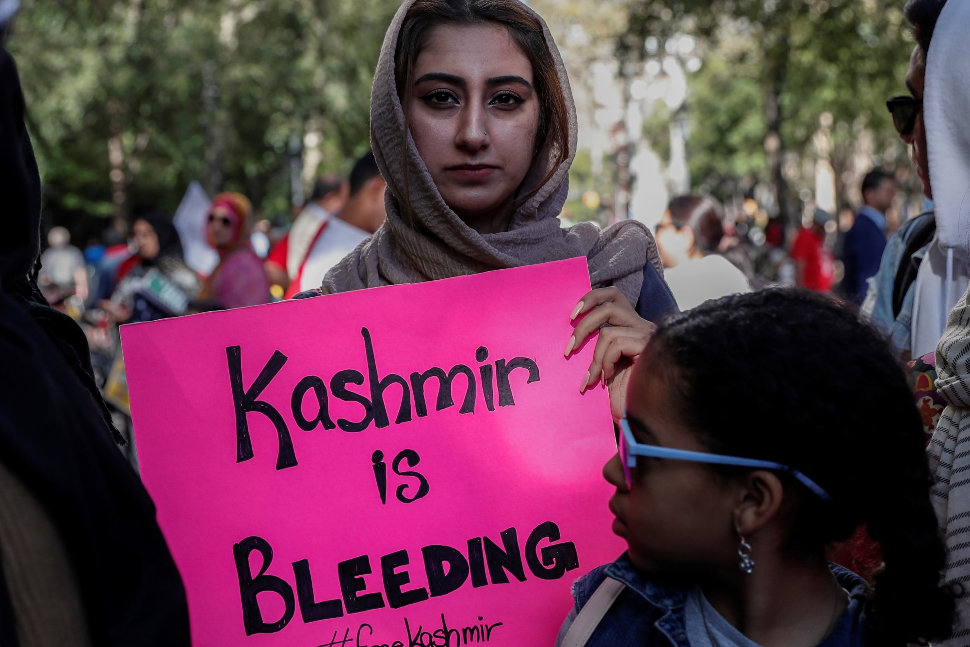 2019-09-27t160009z_384551513_hp1ef9r18g9ox_rtrmadp_3_india-kashmir-pakistan-ny-protest.jpg