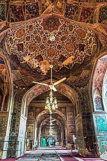 220px-Revised_photo_Interior_of_Wazir_Khan_Mosque.jpg