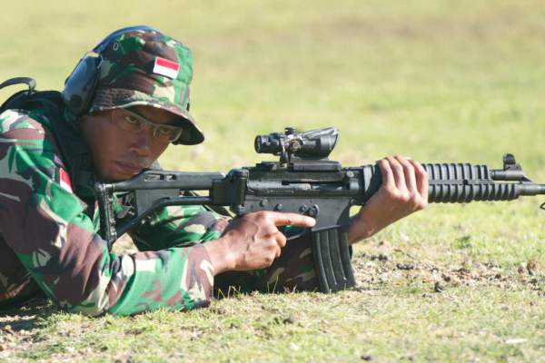 2pindad-ss2.jpg