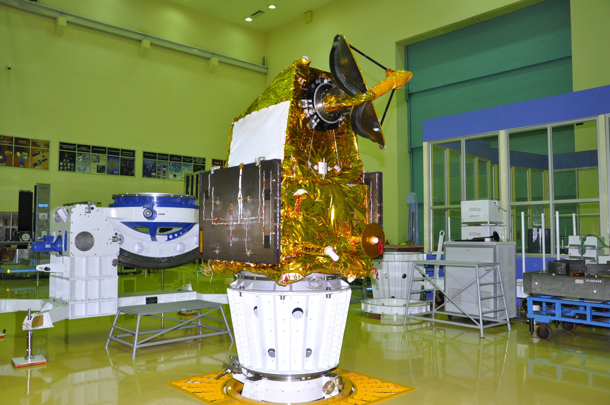 3scatsat-1.jpg