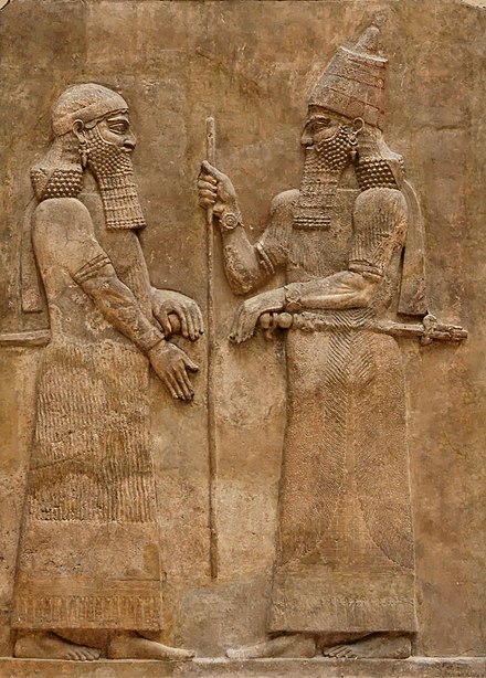 440px-Sargon_II_and_dignitary.jpg