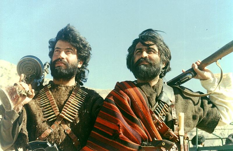 800px-Jamal_Shah_and_Hayat_Durrani_in_PTV_Palay_Shah_Series,.JPG