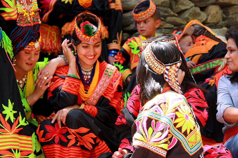 800px-Kalash_women_traditional_clothing.jpg