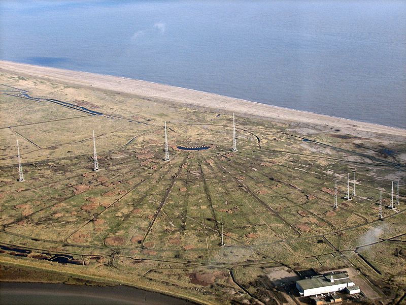 800px-Orfordness_transmitting_station.jpg