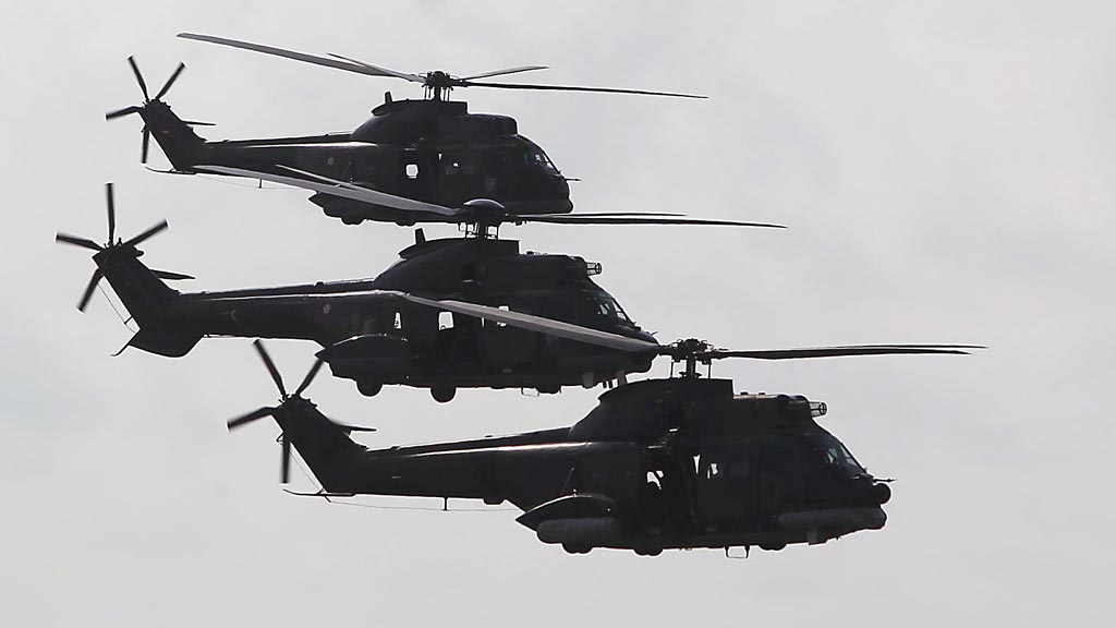 924922d47e1d4b0f8fd139ce9de20d26 Heli SAR TNI AU [kompas].jpg