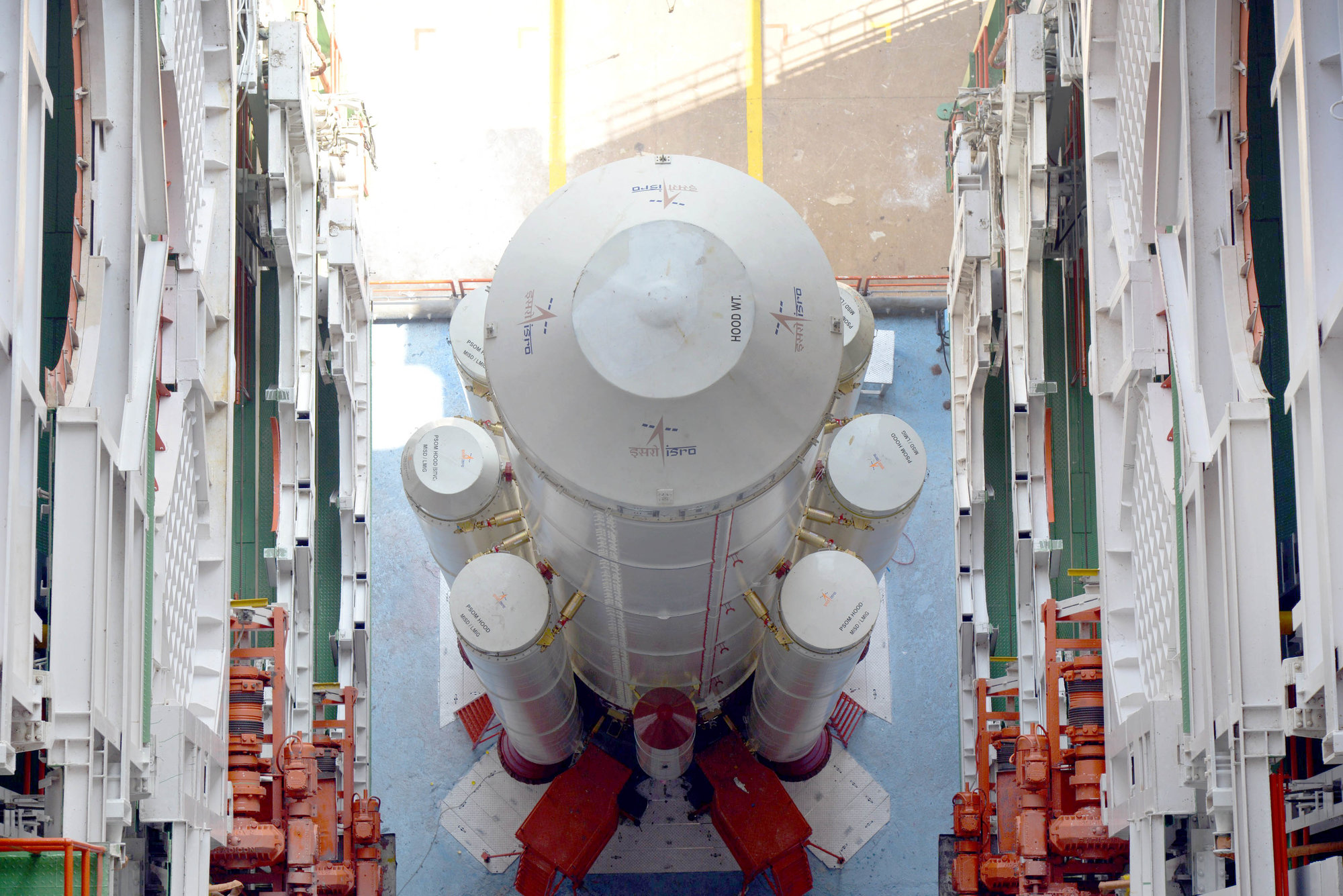 9pslv-c37firststageintegratedatvehicleassemblybuilding.jpg