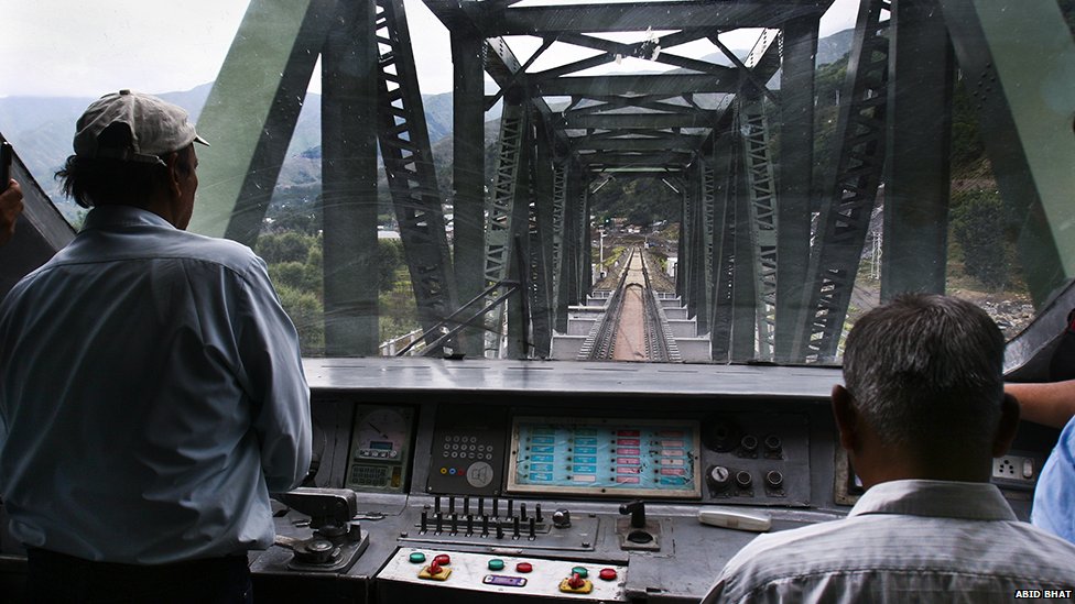 _68561268_train_story_pics_from_kashmir(5).jpg