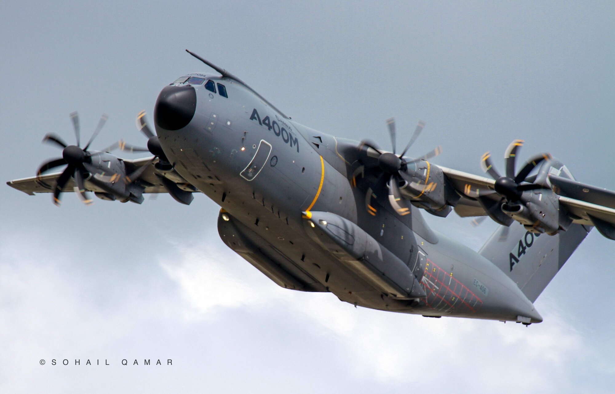 A400-b.jpg