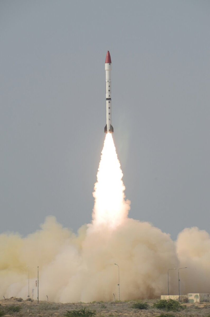 Ababeel Missile test 24-01-2017.jpg