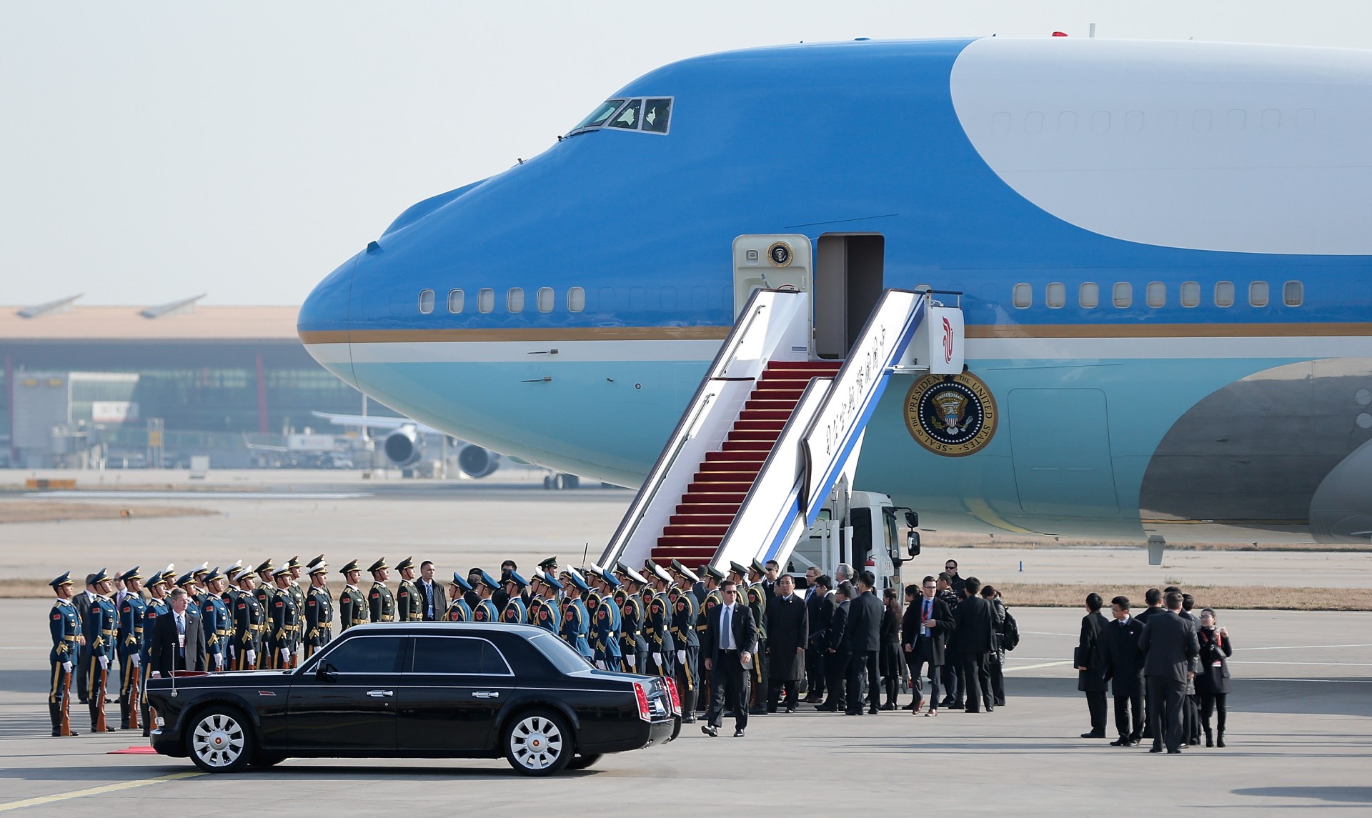 air-force-one-president.jpg