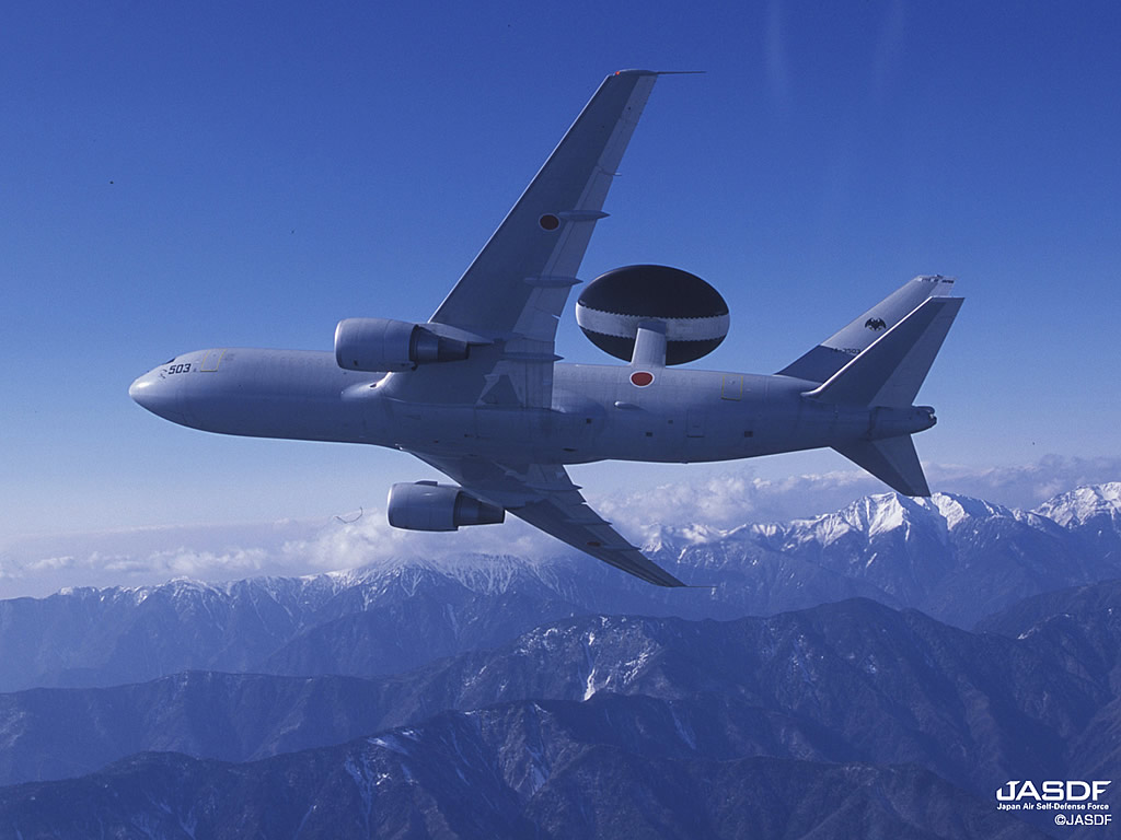 AIR_E-767_Banking_Mountains_JASDF_lg.jpg