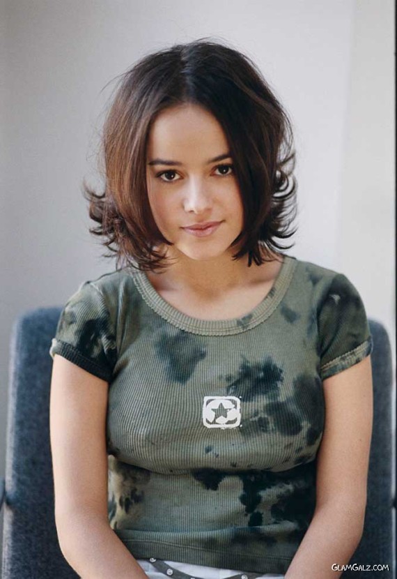 alizee_pretty_shoot_02.jpg