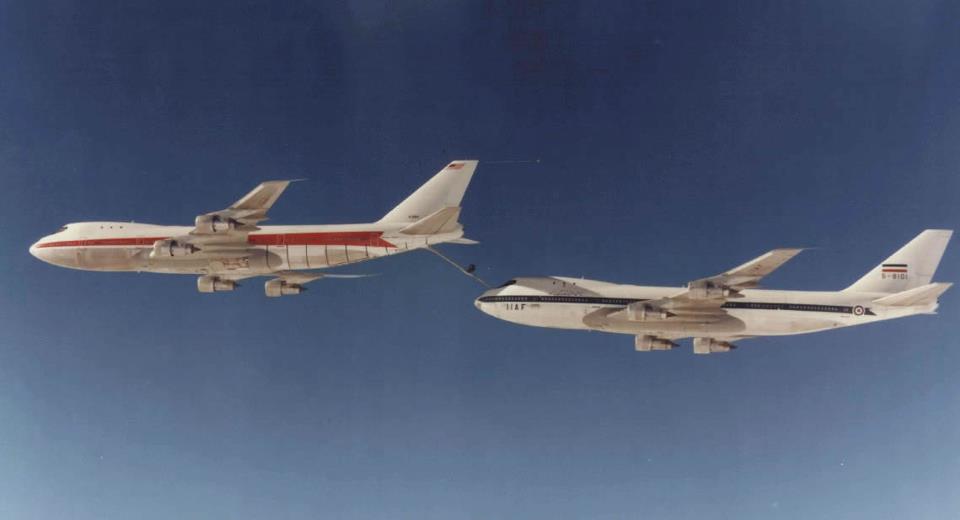 American_Boeing_747_Refuels_an_Iranian_Boeing_747[1].jpg