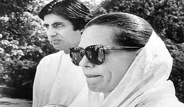 Amitab Bachen with Sonia Ghandi.jpg