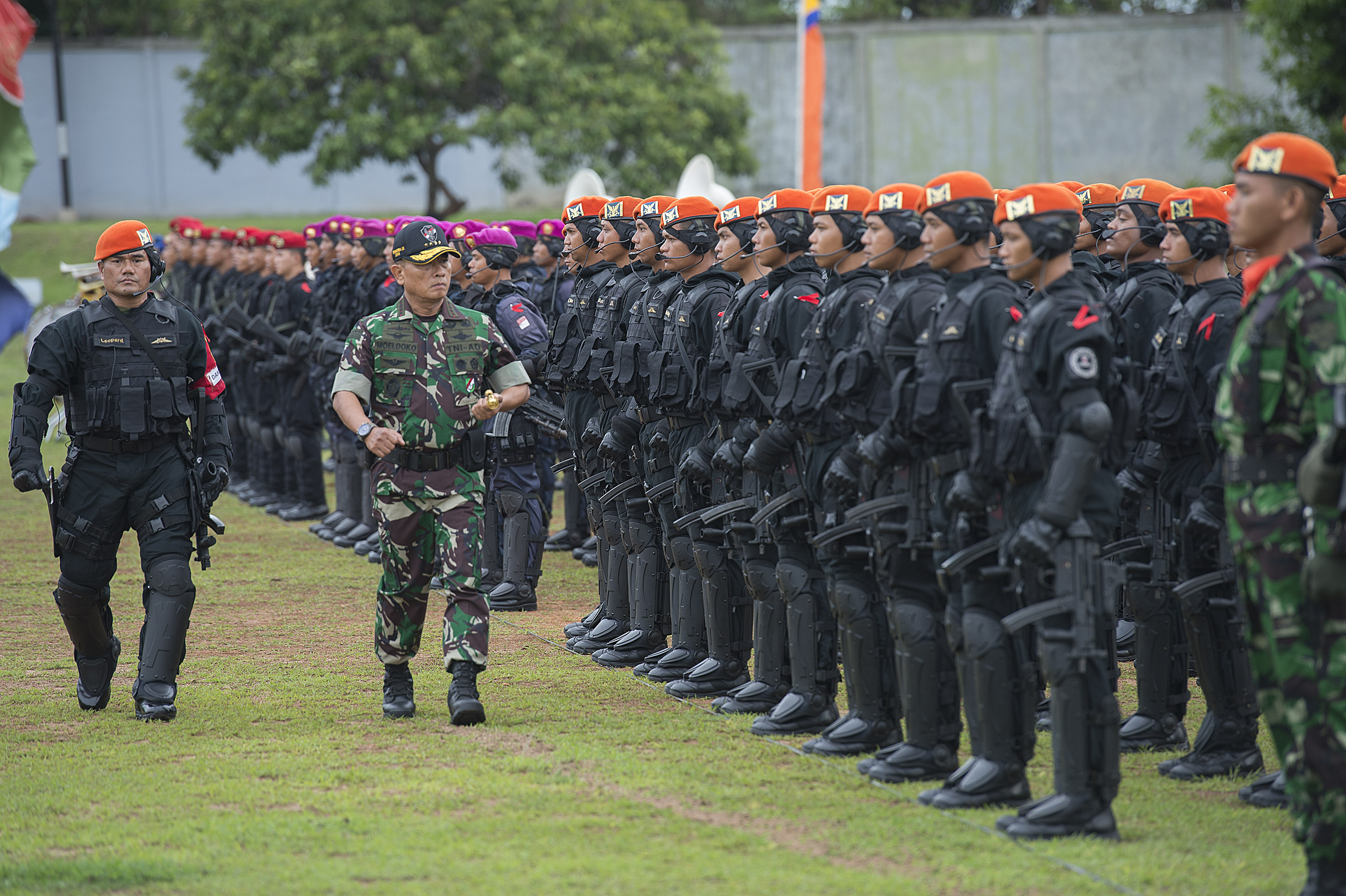 antarafoto-latihan-gultor-tni-011214-wsj-5.jpg