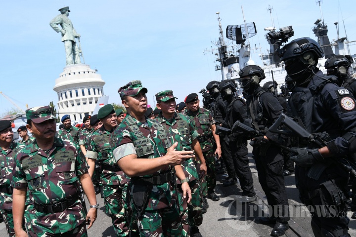 apel-gelar-pasukan-latgab-tni_20190905_224602.jpg