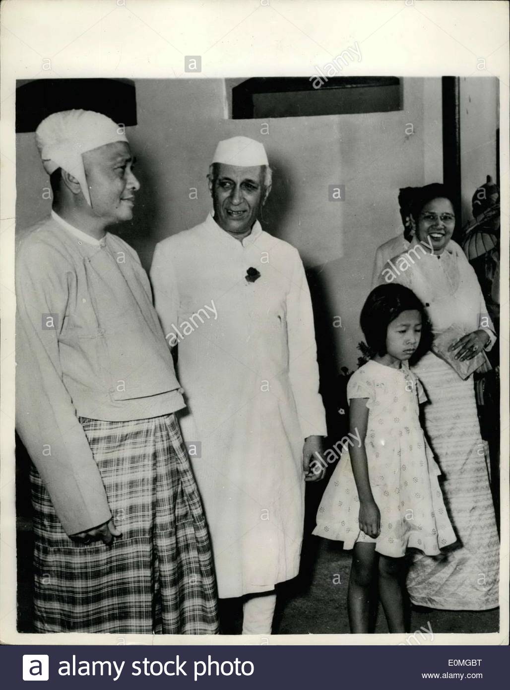 apr-03-1955-the-prime-minister-of-burma-arrives-in-india-greeted-by-E0MGBT.jpg