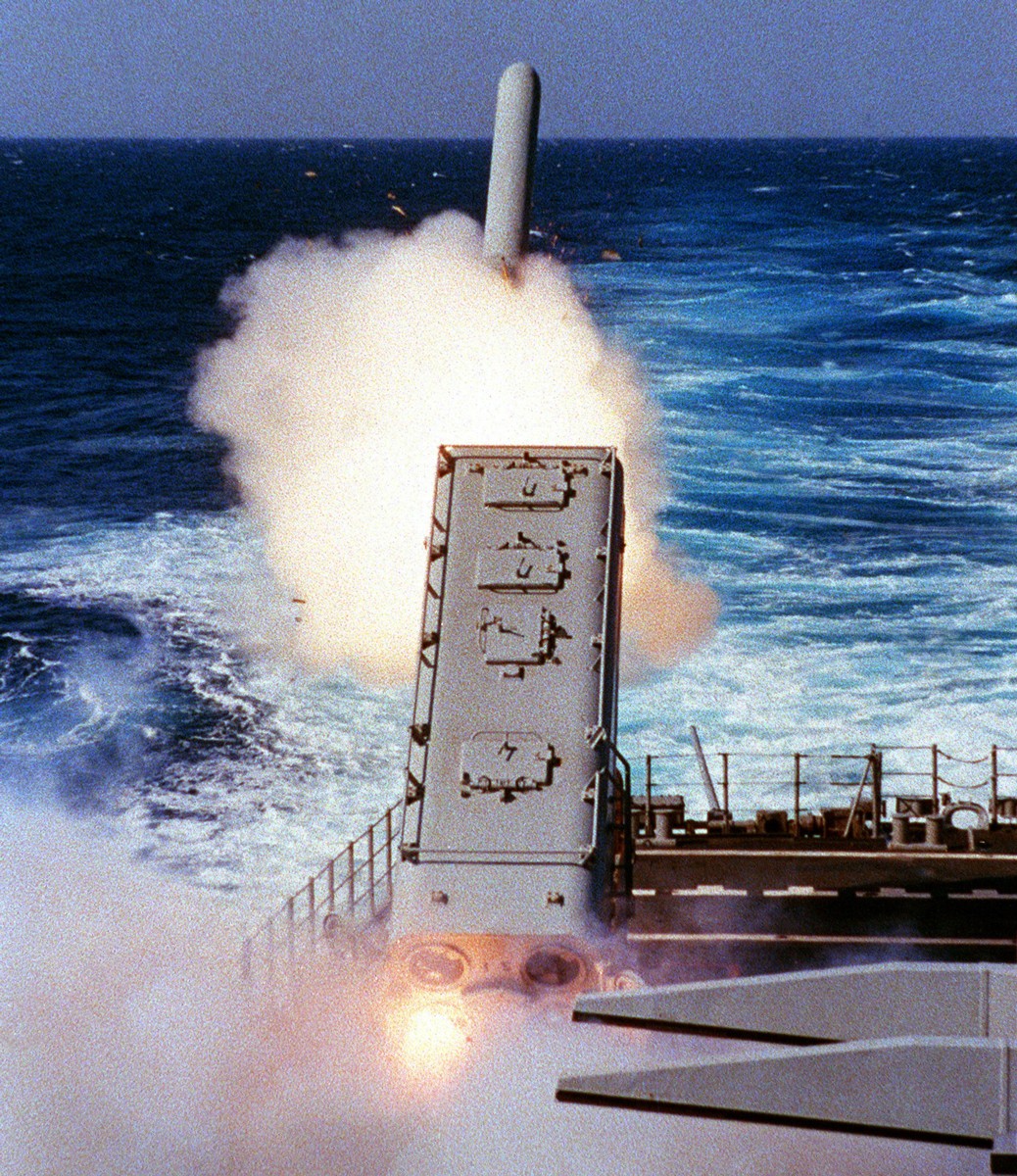 Armoured Box Launcher Tomahawk missile (Mk-143 launcher)-2.jpg