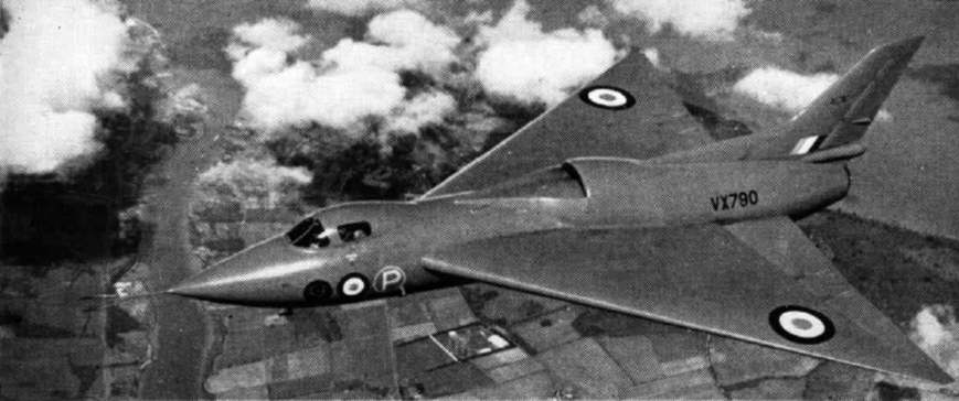 Avro_707B_VX790_in_flight_c1951.jpg