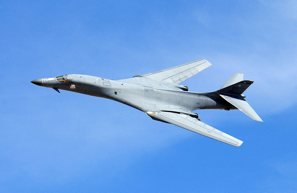 B-1_wings_swept.jpg