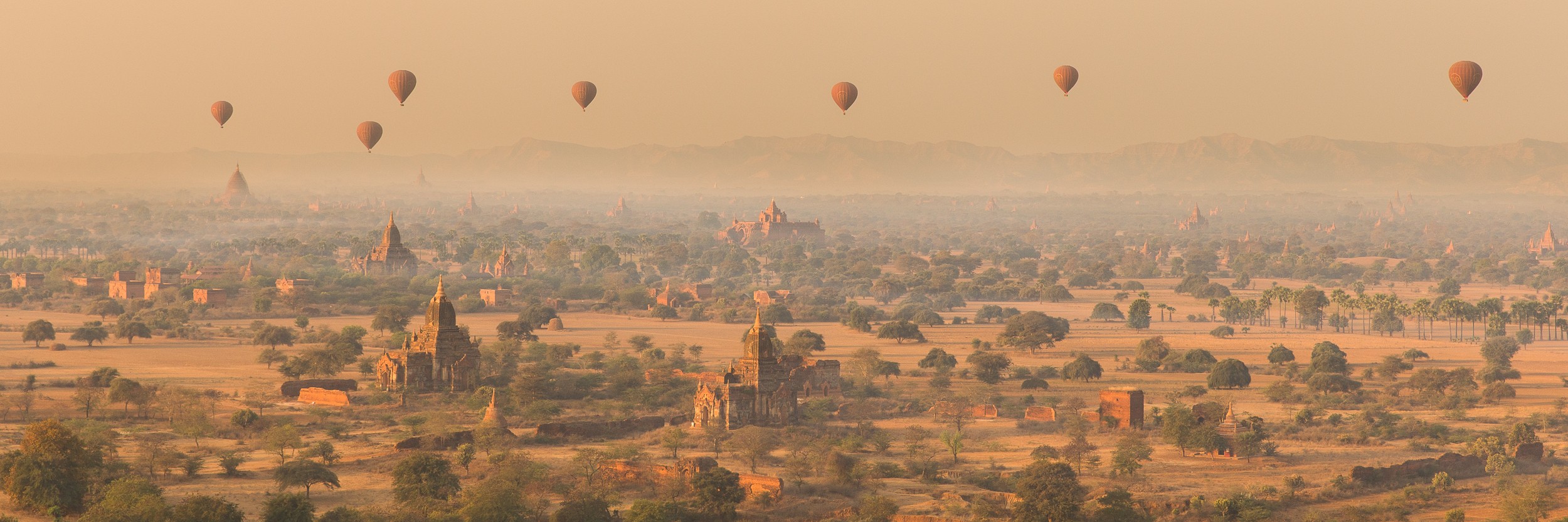 balloons-over-bagan-2-416655.jpg