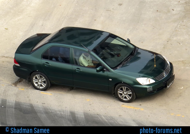 Bangladesh Army Mitsubishi Lancer GLX staff car.jpg