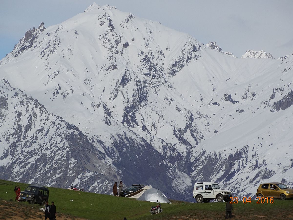 Booni_a_view_from_qaqlasht.JPG