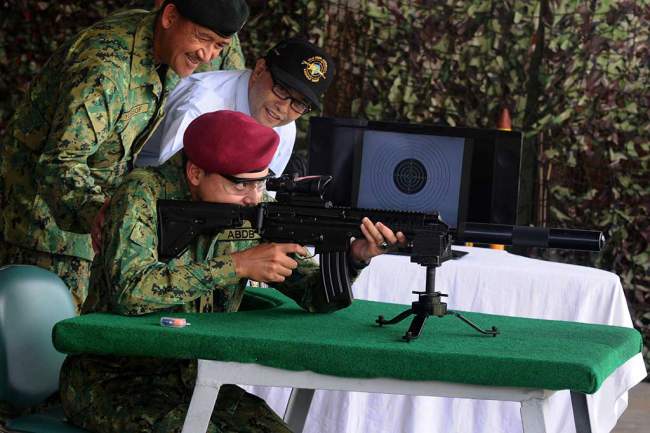 bru-pindad-2.jpg