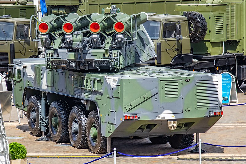 Buk-MB3K_missile_launcher_(1).jpg