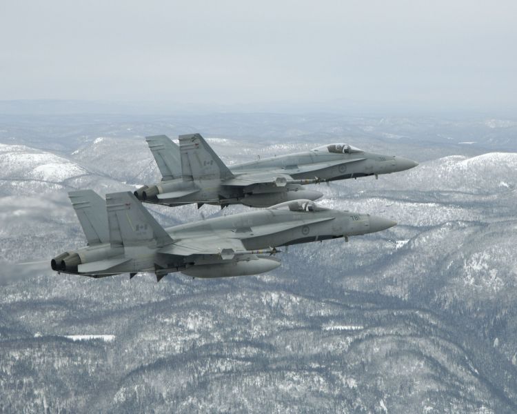 CF-18.jpg