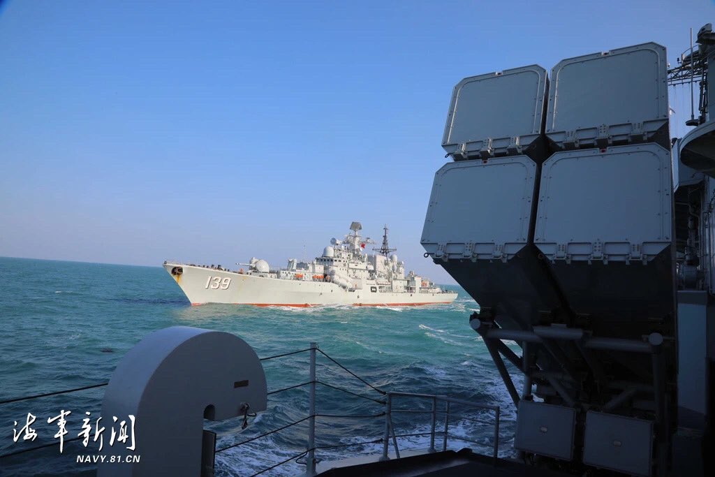 Chinese destroyer of Sovremenny class Hangzhou #136 with two 4x YJ-12 supersonic anti-ship mis...jpg