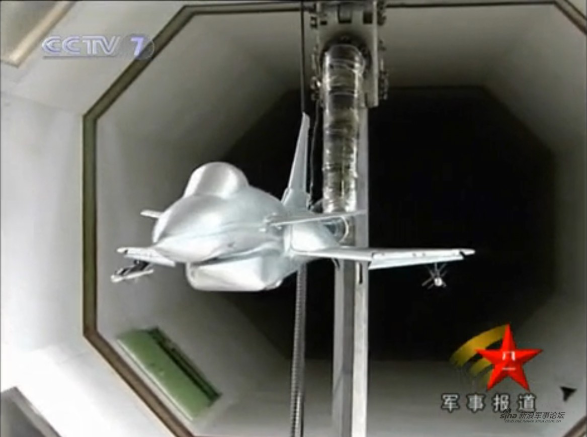 Chinese_J-10_Fighter_With_Conformal_Fuel_Tanks_CFT_.jpg