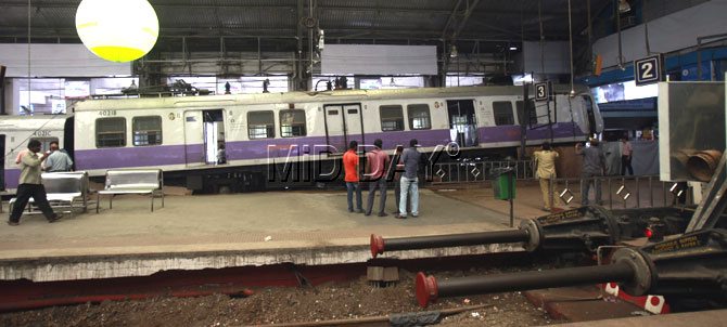 churchgate-train-accident-8.jpg