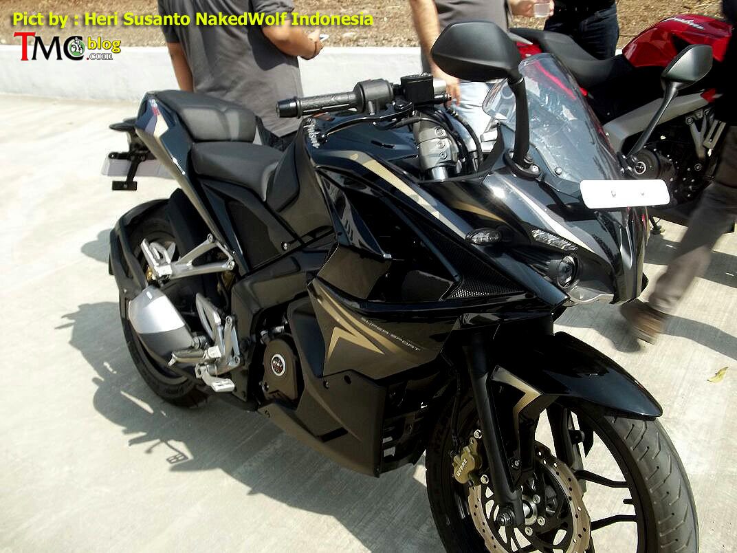 Clear-images-of-the-Bajaj-Pulsar-200SS.jpg