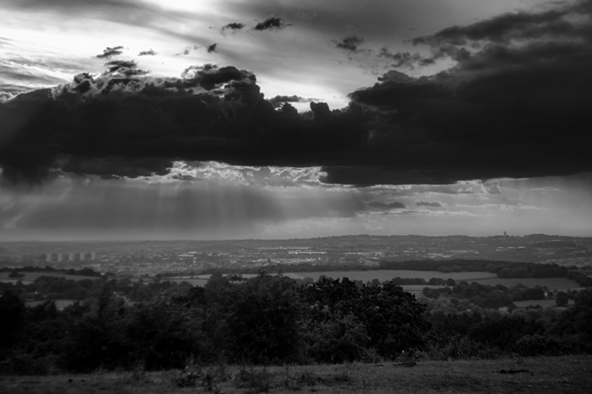 clenthill-bw-1-pan-2.jpg