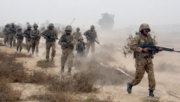 Commander Lahore corps. Lt Gen Sadiq Ali visitng the exercise area near Chunian 3.jpg