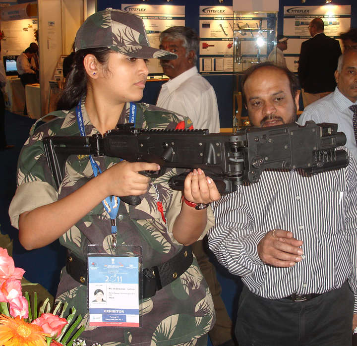 Cornershot At Aero India 2011 (1).JPG